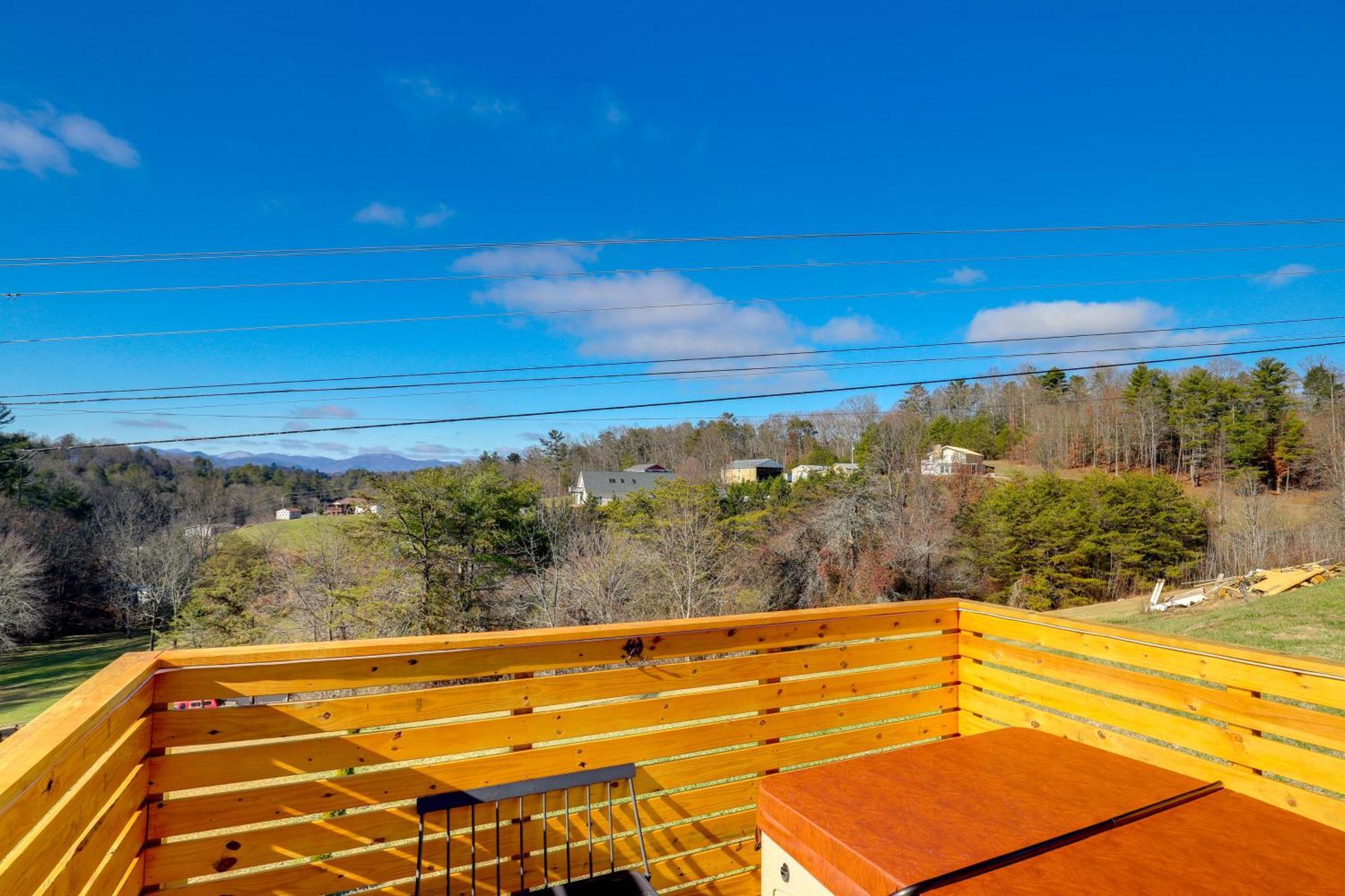 Marshall Studio With Loft, Hot Tub And Views! Extérieur photo