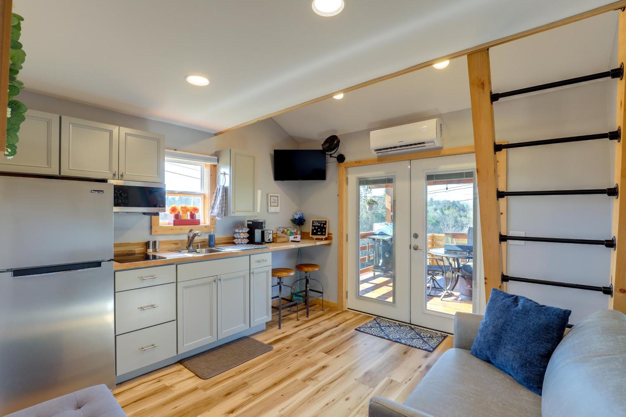 Marshall Studio With Loft, Hot Tub And Views! Extérieur photo